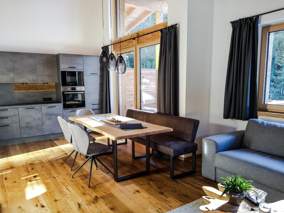 Zeitfrei Chalet Apartments Fieberbrunn Exteriör bild