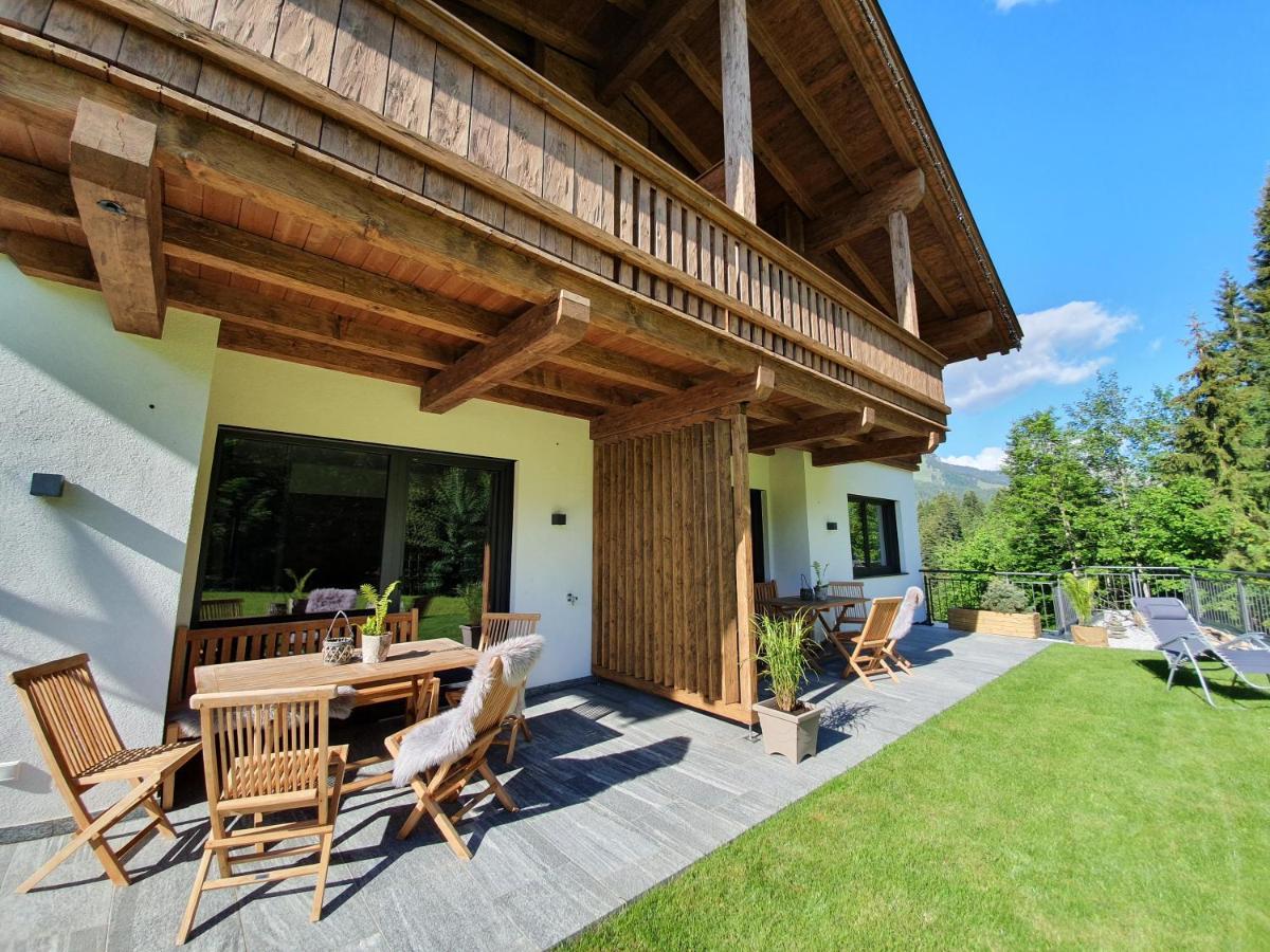 Zeitfrei Chalet Apartments Fieberbrunn Exteriör bild