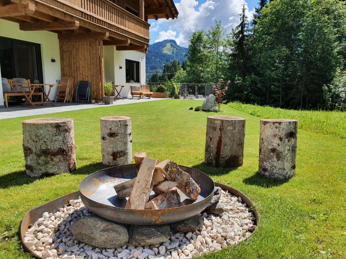 Zeitfrei Chalet Apartments Fieberbrunn Exteriör bild