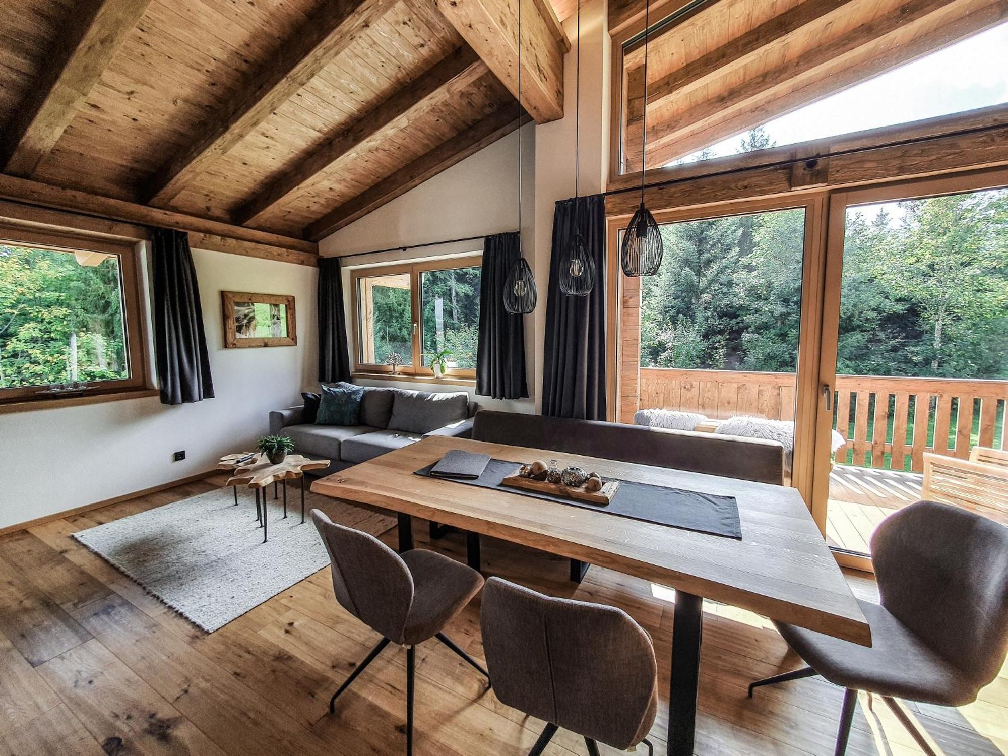 Zeitfrei Chalet Apartments Fieberbrunn Rum bild