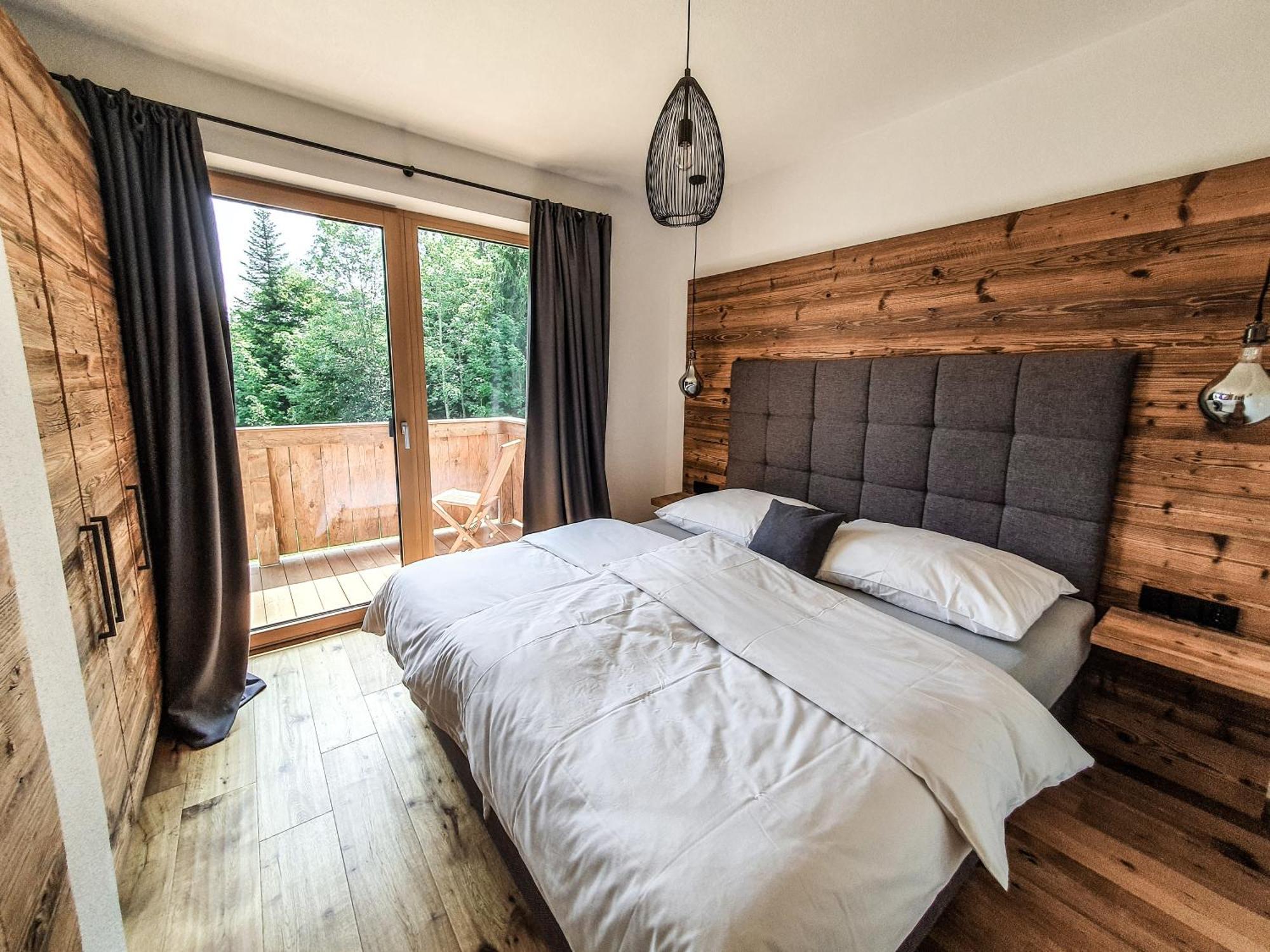 Zeitfrei Chalet Apartments Fieberbrunn Rum bild