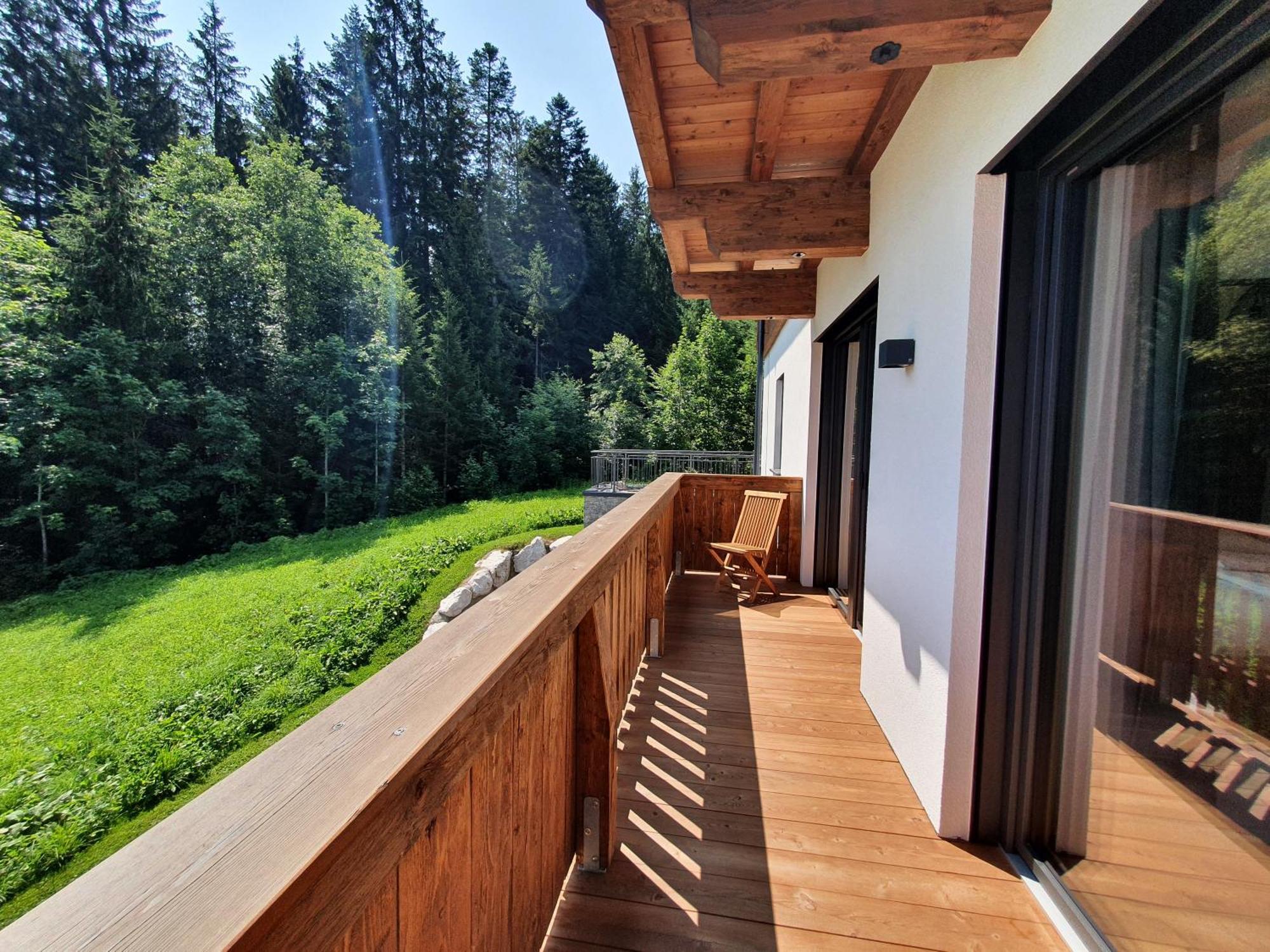 Zeitfrei Chalet Apartments Fieberbrunn Rum bild