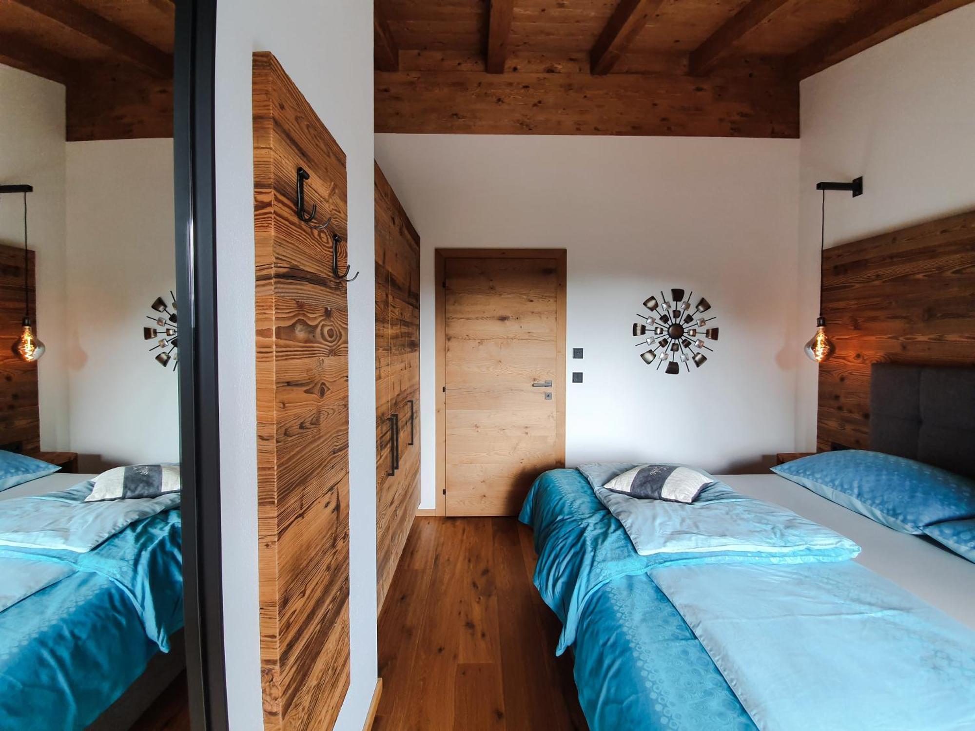 Zeitfrei Chalet Apartments Fieberbrunn Rum bild