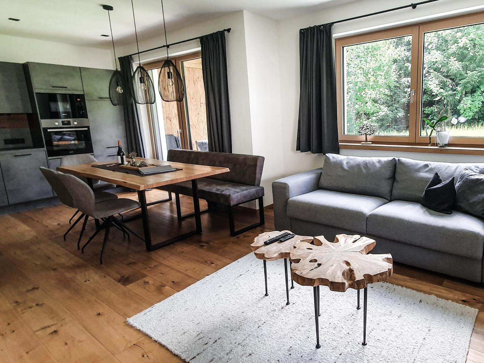 Zeitfrei Chalet Apartments Fieberbrunn Rum bild