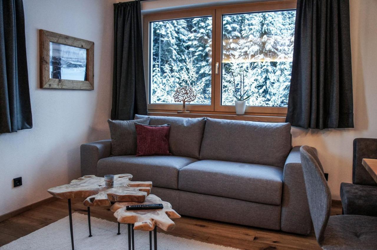 Zeitfrei Chalet Apartments Fieberbrunn Exteriör bild
